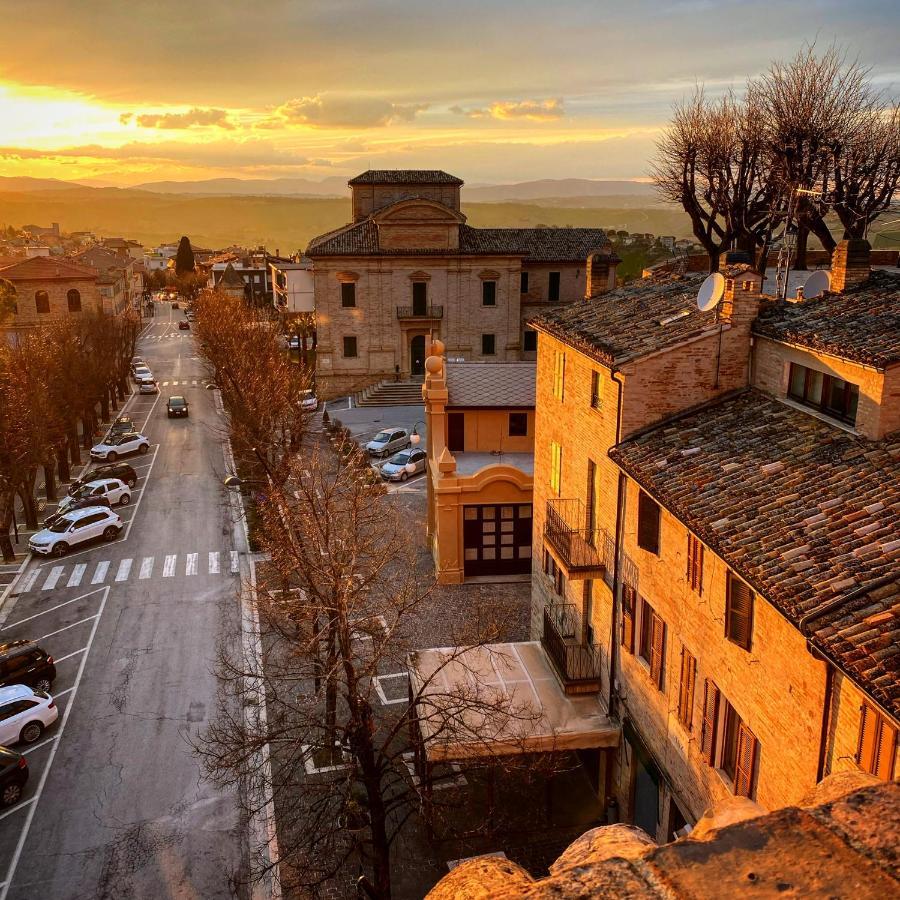B&B Terrazza Sul Borgo Mogliano Εξωτερικό φωτογραφία
