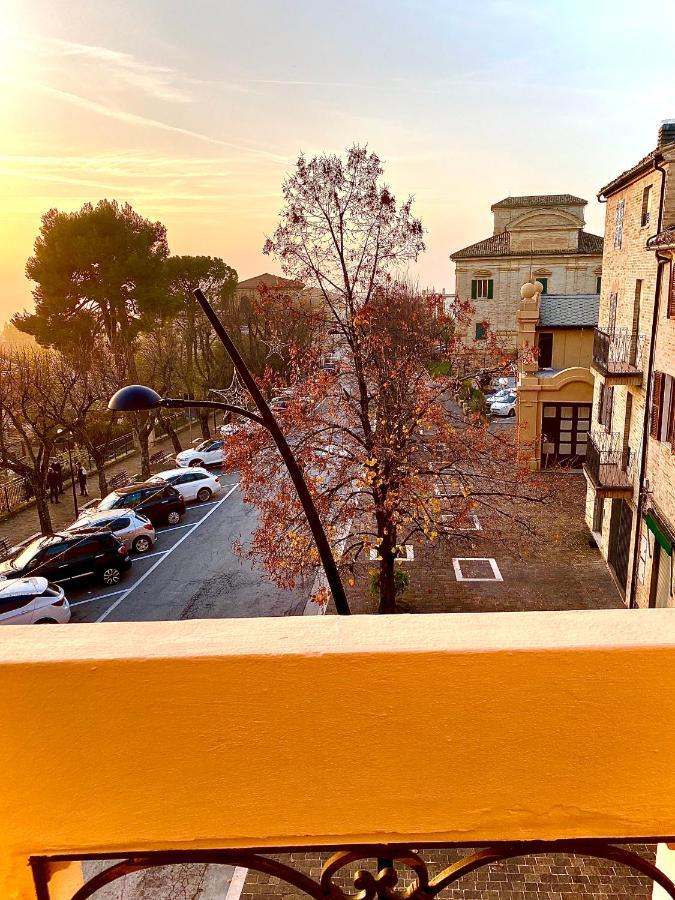 B&B Terrazza Sul Borgo Mogliano Εξωτερικό φωτογραφία