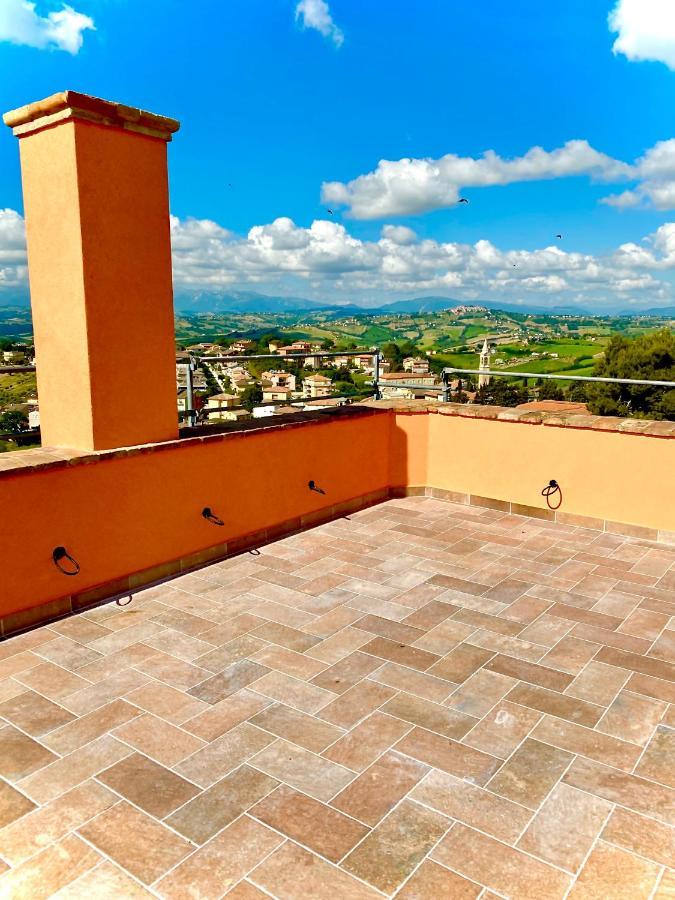 B&B Terrazza Sul Borgo Mogliano Εξωτερικό φωτογραφία