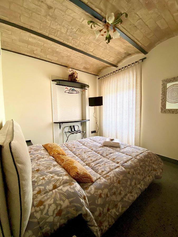 B&B Terrazza Sul Borgo Mogliano Εξωτερικό φωτογραφία