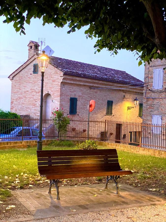 B&B Terrazza Sul Borgo Mogliano Εξωτερικό φωτογραφία